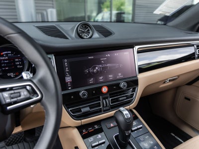 2025 Porsche Macan S