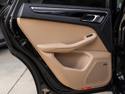 2025 Porsche Macan S