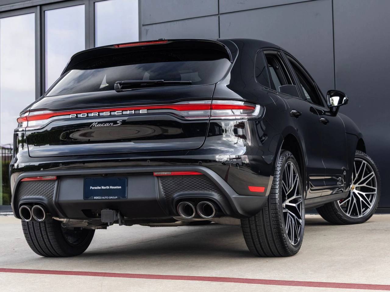 2025 Porsche Macan S