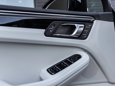 2026 Porsche Macan Macan S