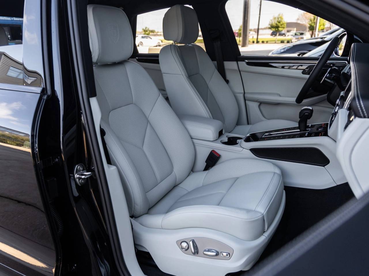 2026 Porsche Macan Macan S