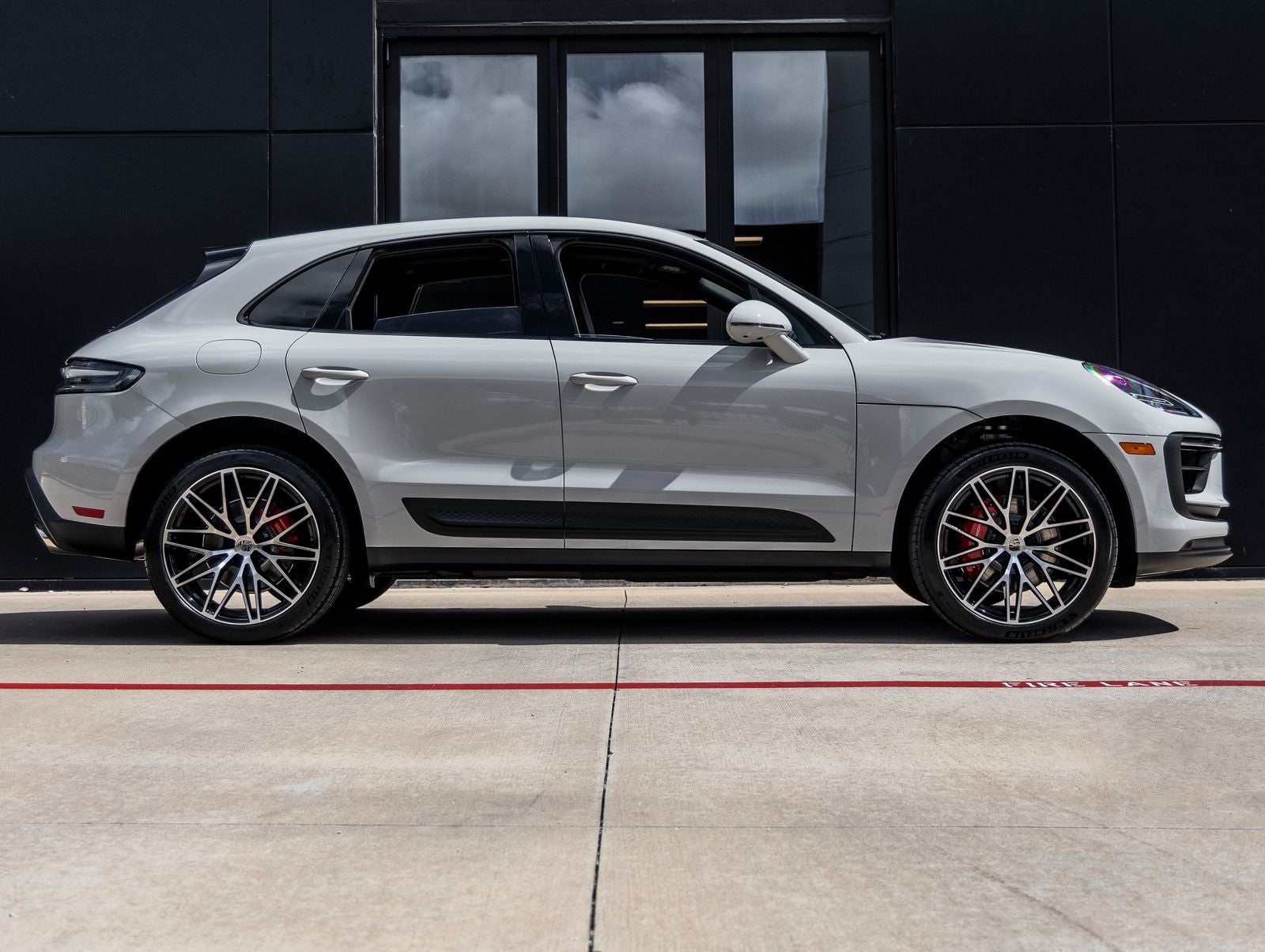 2026 Porsche Macan Macan S