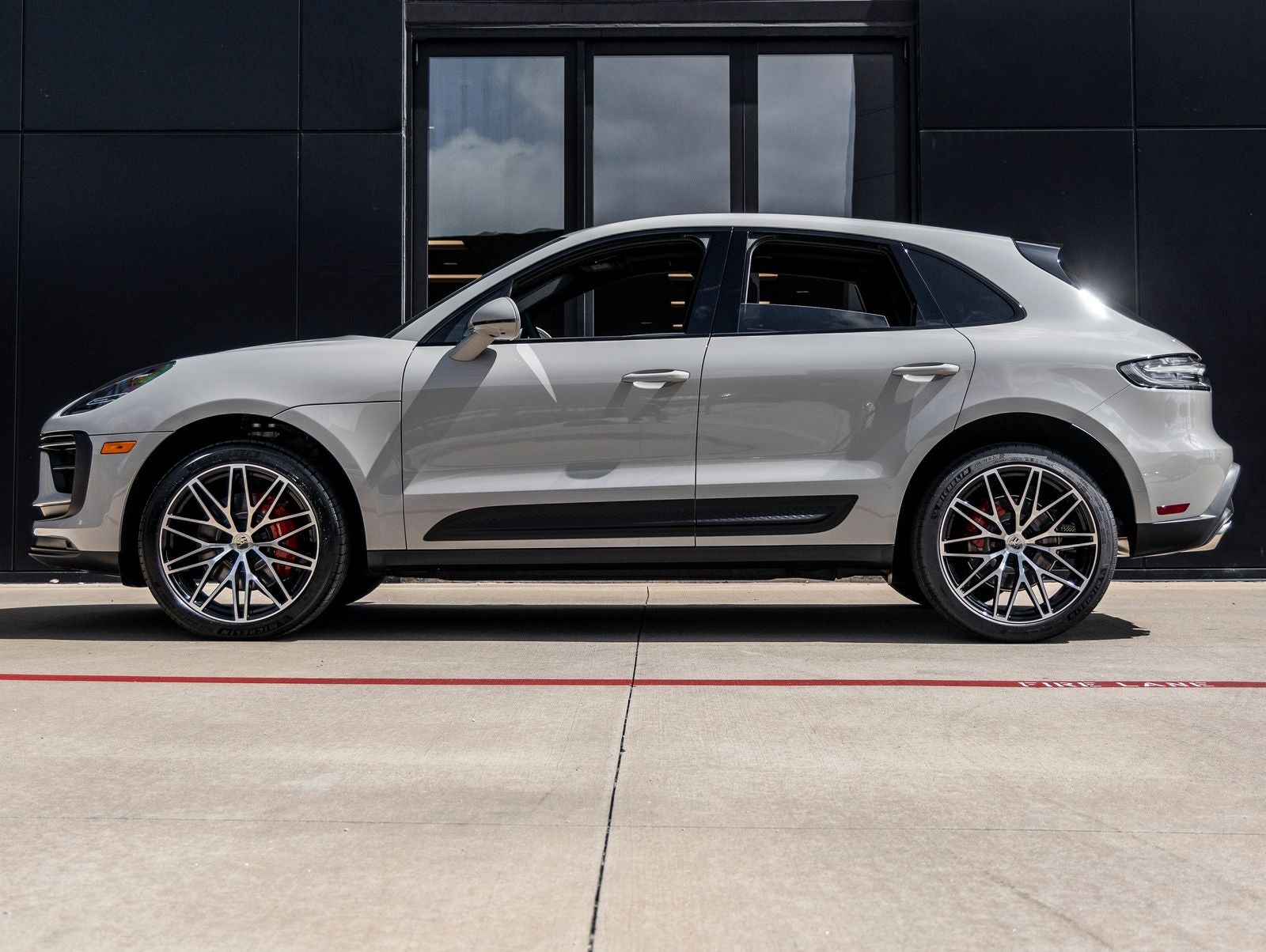 2026 Porsche Macan Macan S