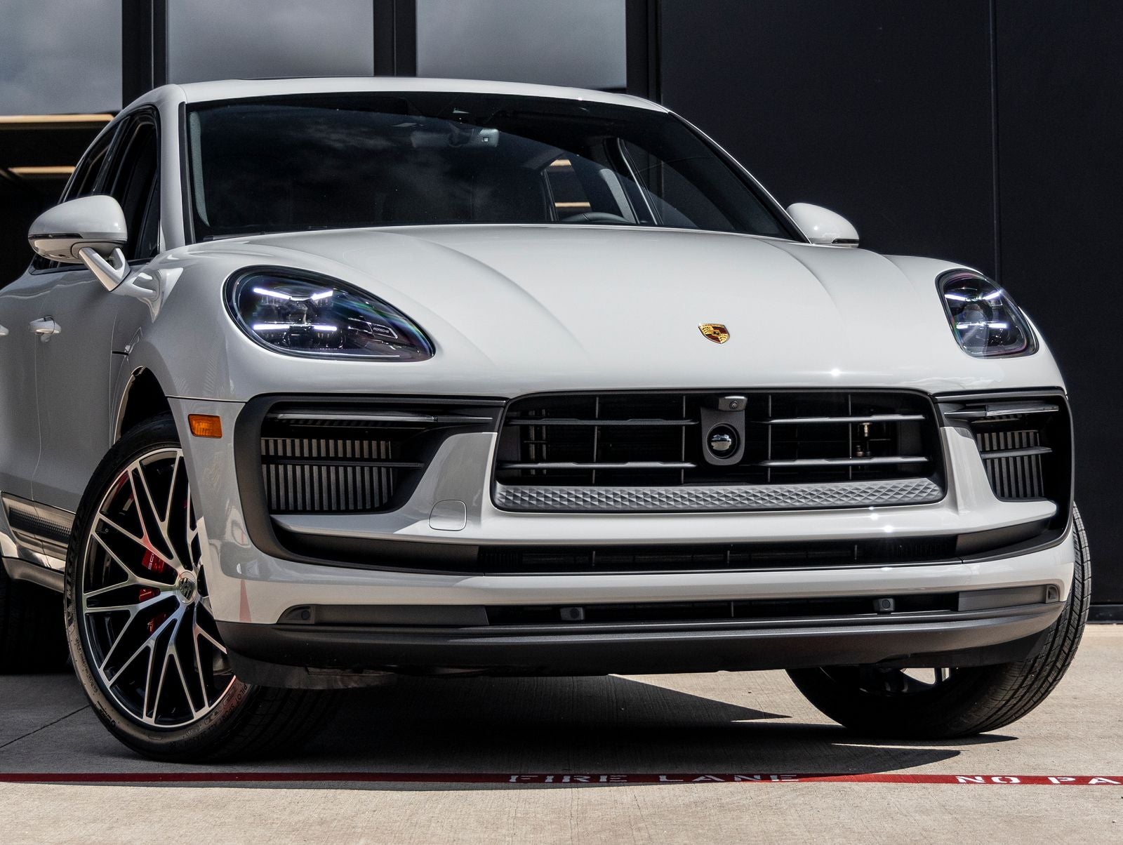 2026 Porsche Macan Macan S