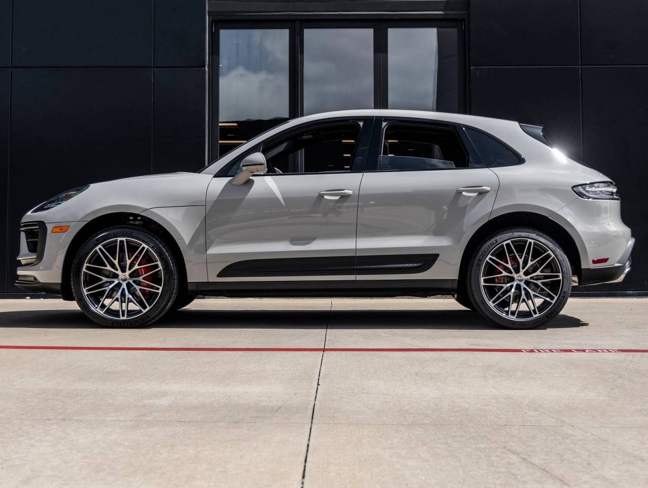2026 Porsche Macan Macan S