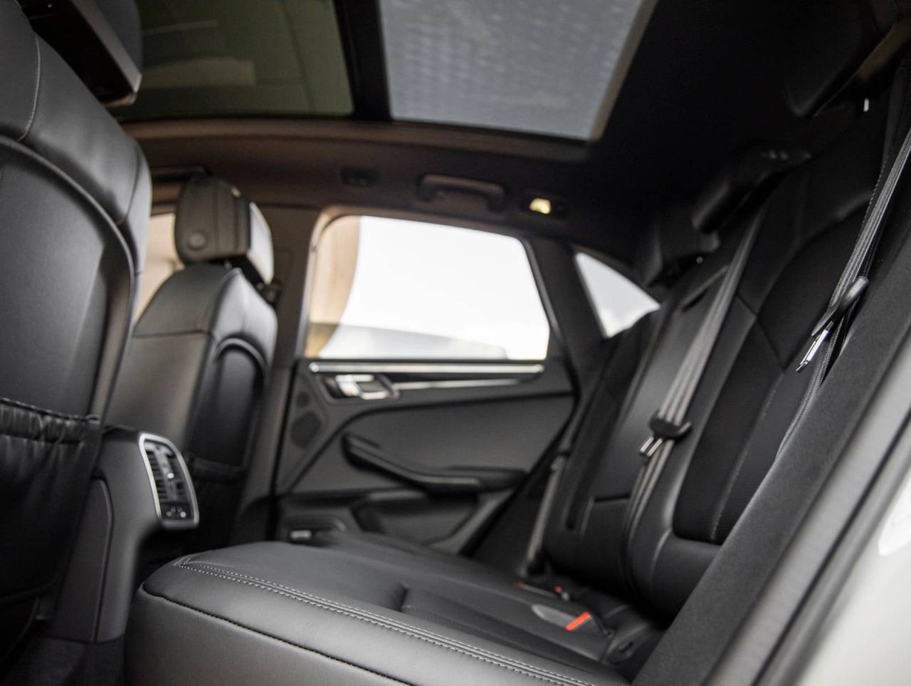 2026 Porsche Macan Macan S