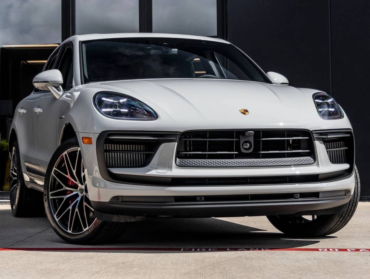 2026 Porsche Macan Macan S