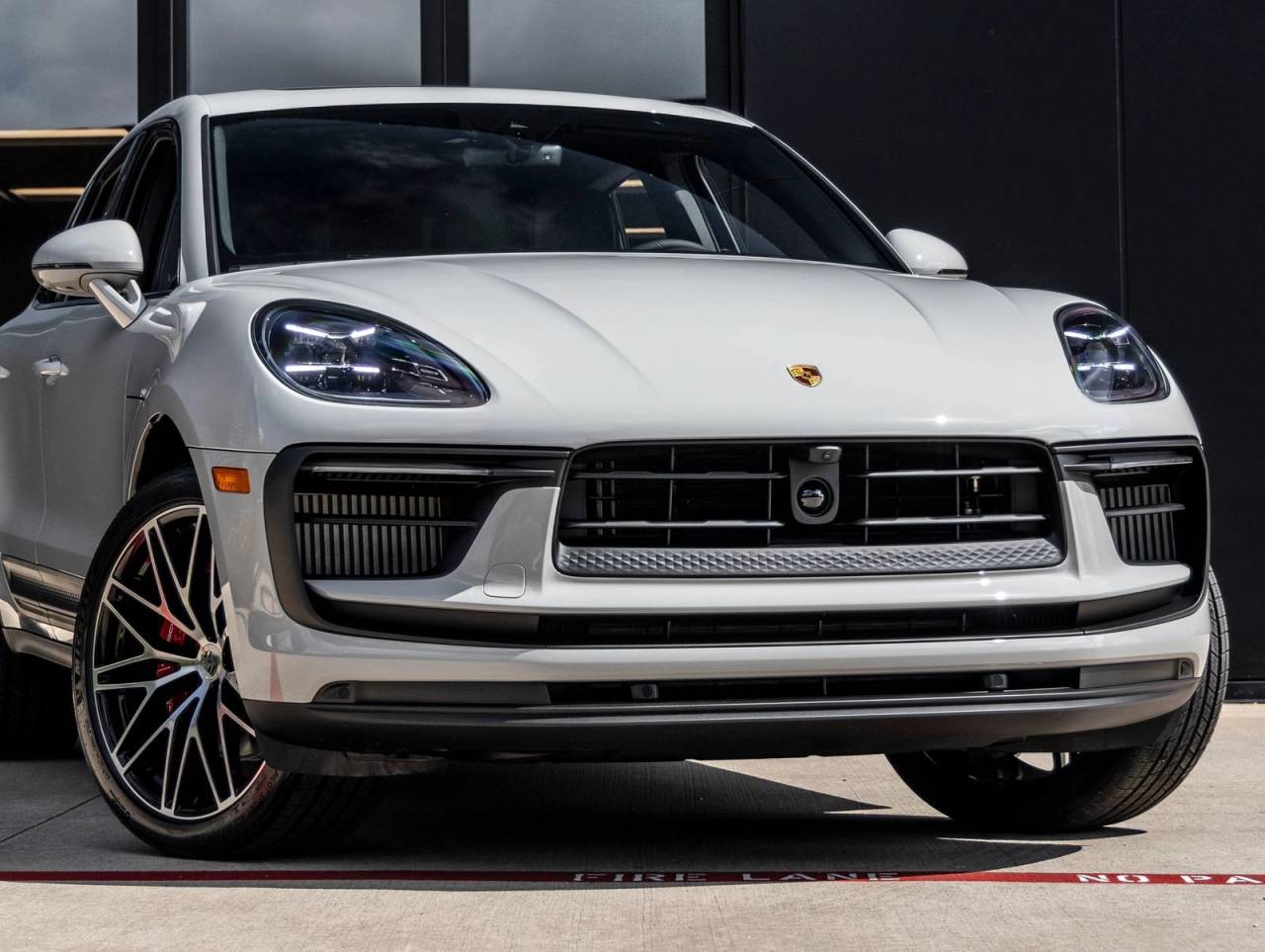 2026 Porsche Macan Macan S