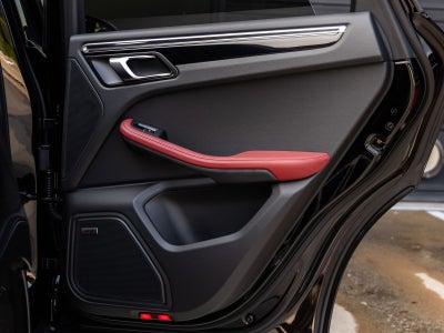 2026 Porsche Macan Macan S