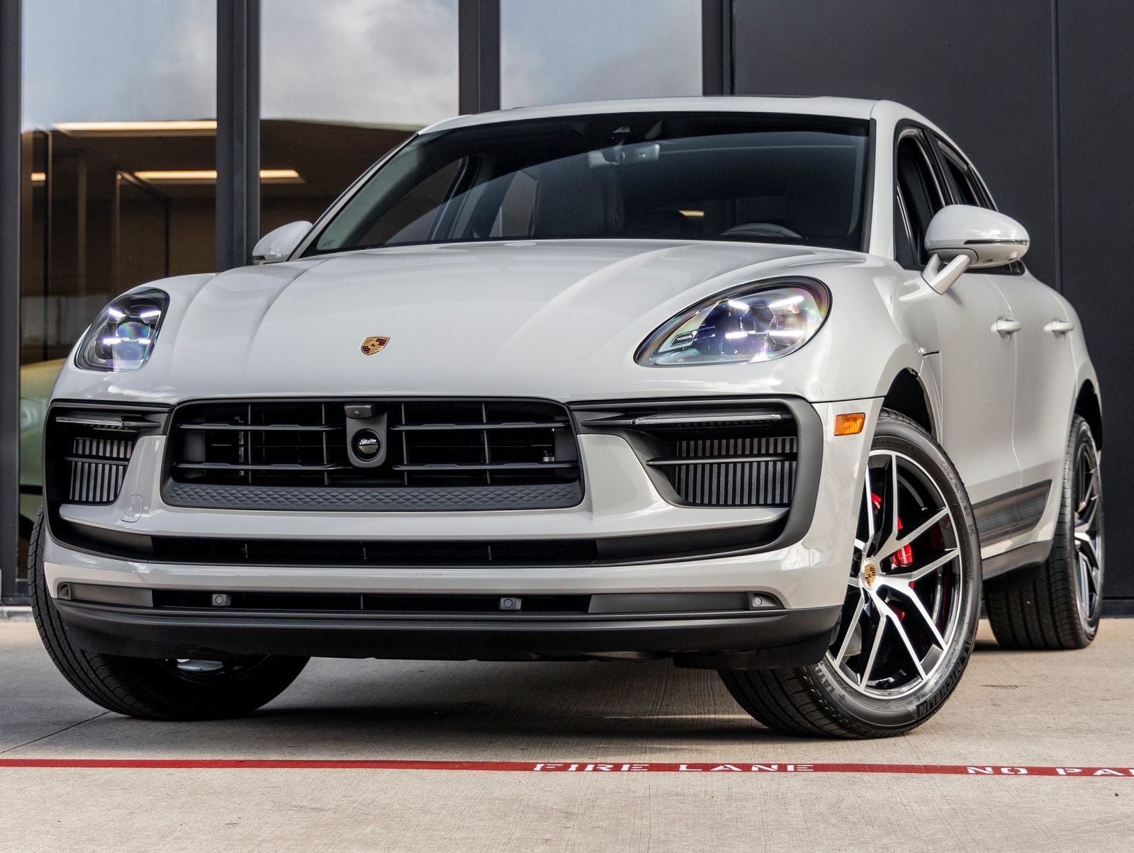 2026 Porsche Macan Macan S