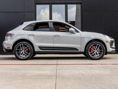 2026 Porsche Macan Macan S