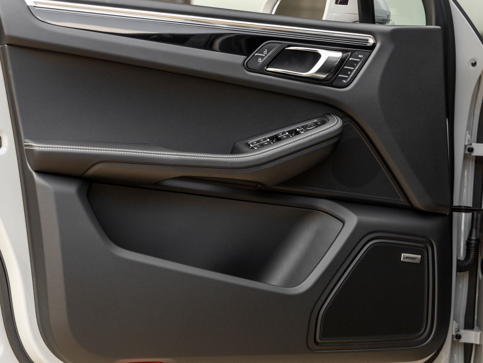 2026 Porsche Macan Macan S