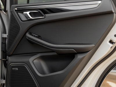 2026 Porsche Macan Macan S