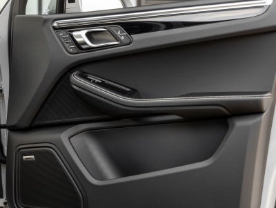 2026 Porsche Macan Macan S