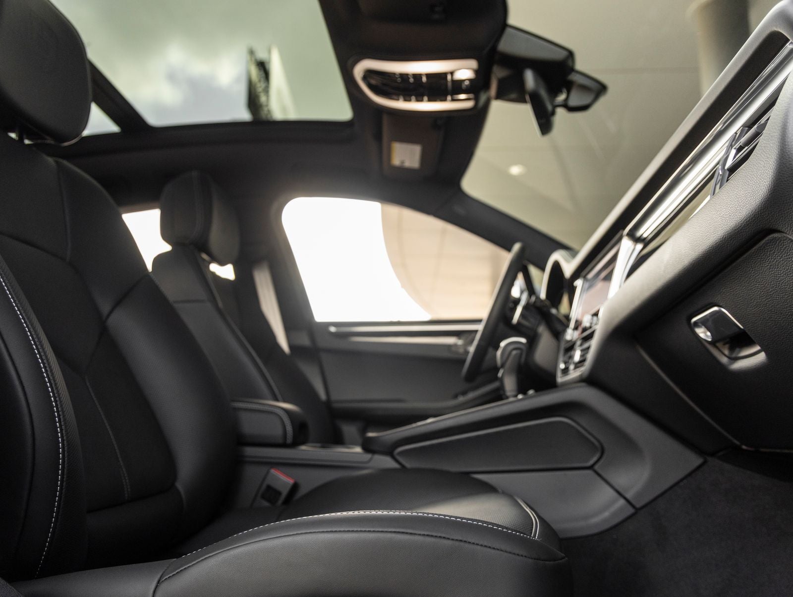 2026 Porsche Macan Macan S
