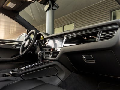 2026 Porsche Macan Macan S