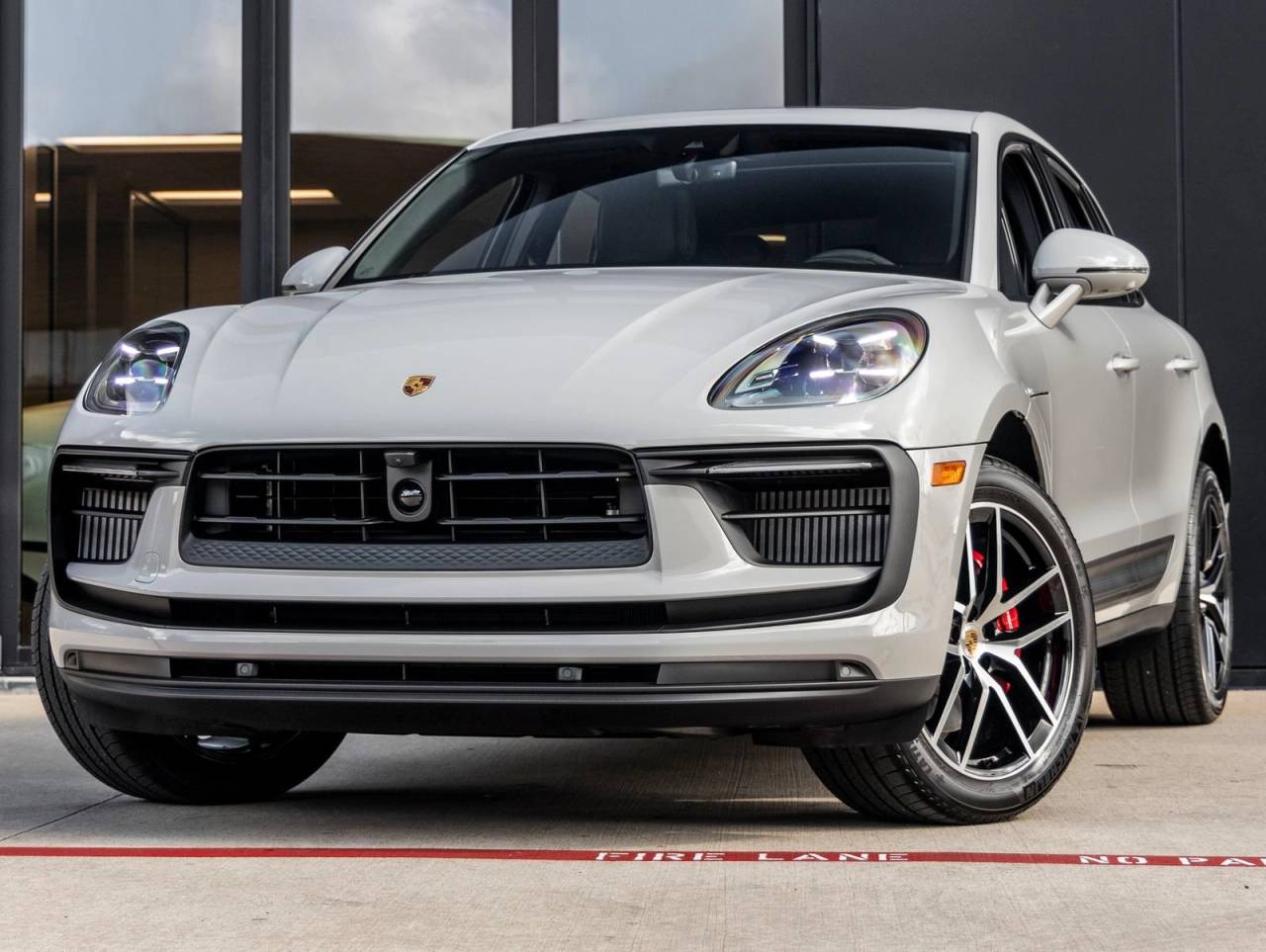 2026 Porsche Macan Macan S