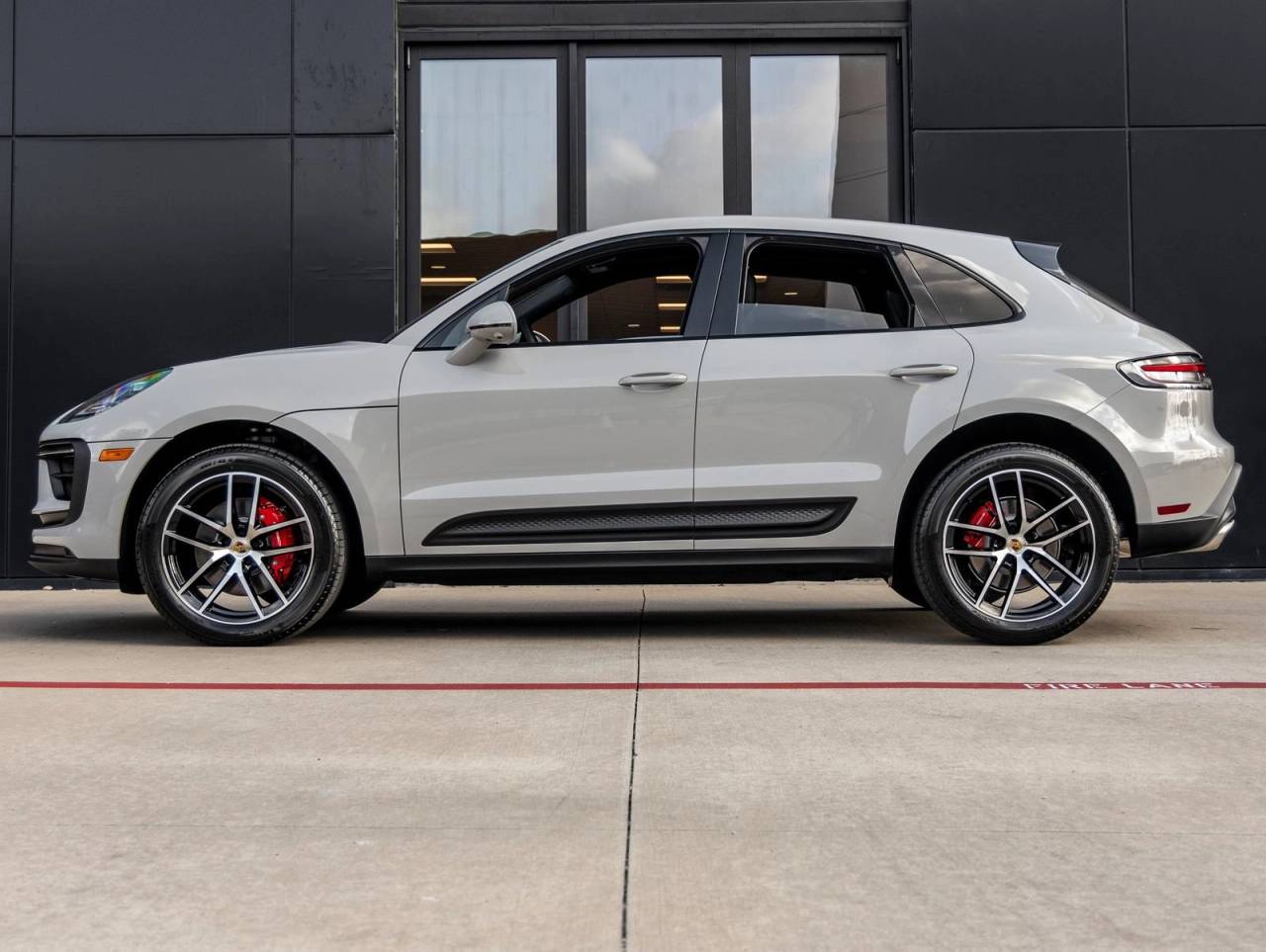 2026 Porsche Macan Macan S