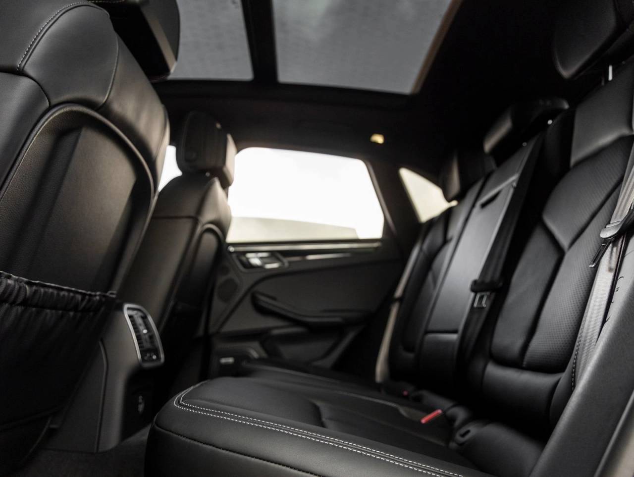 2026 Porsche Macan Macan S