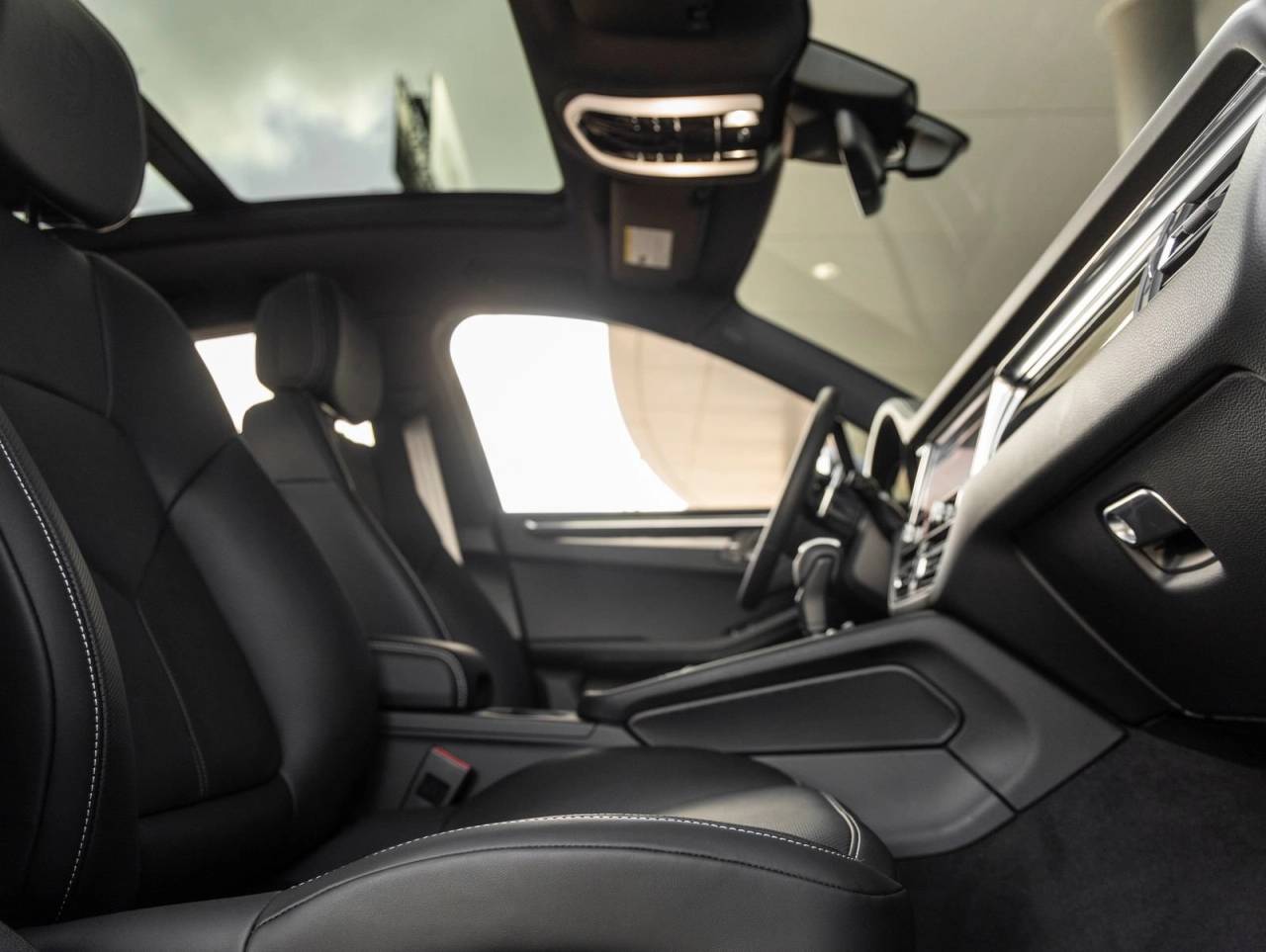 2026 Porsche Macan Macan S