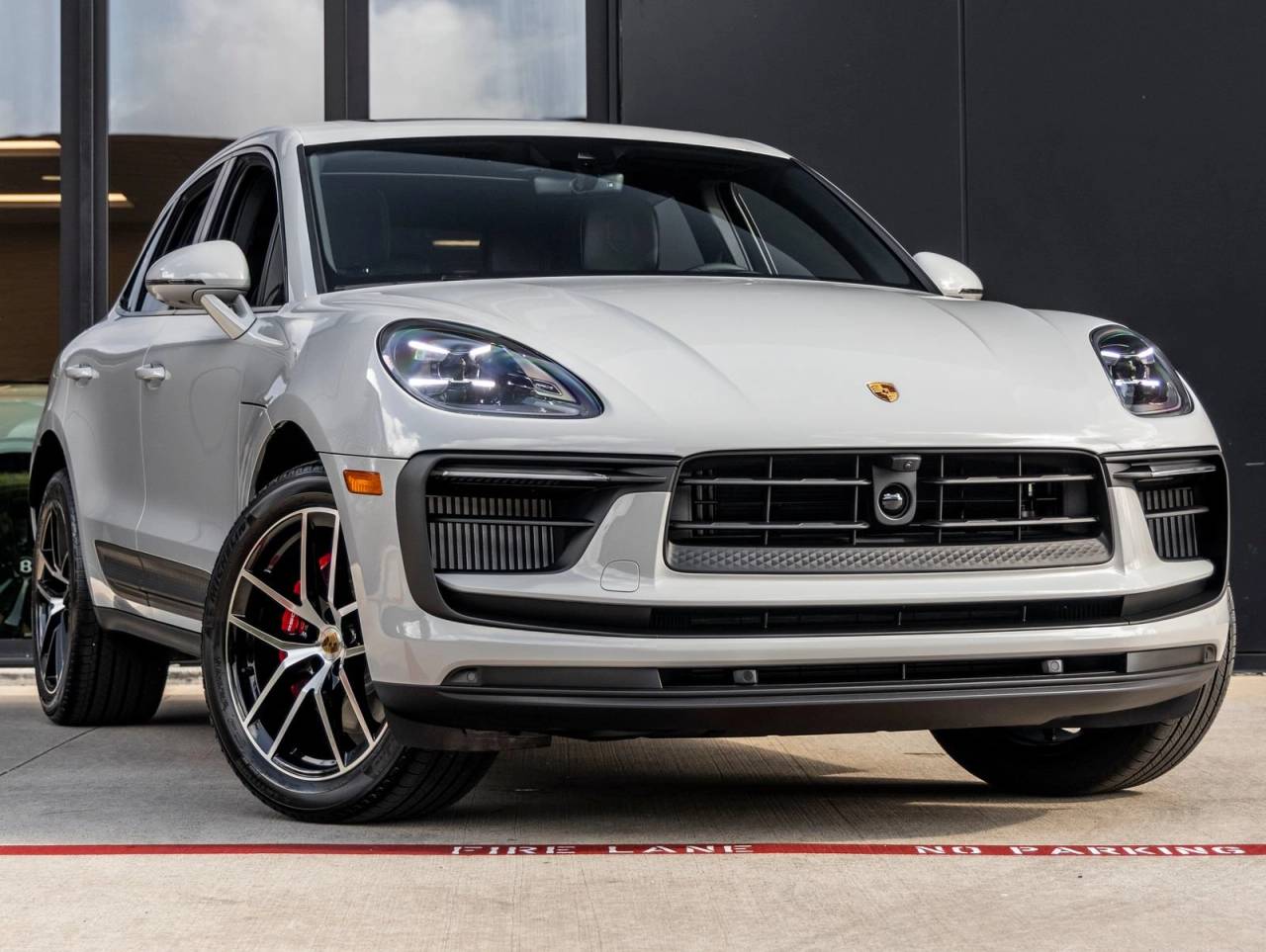 2026 Porsche Macan Macan S
