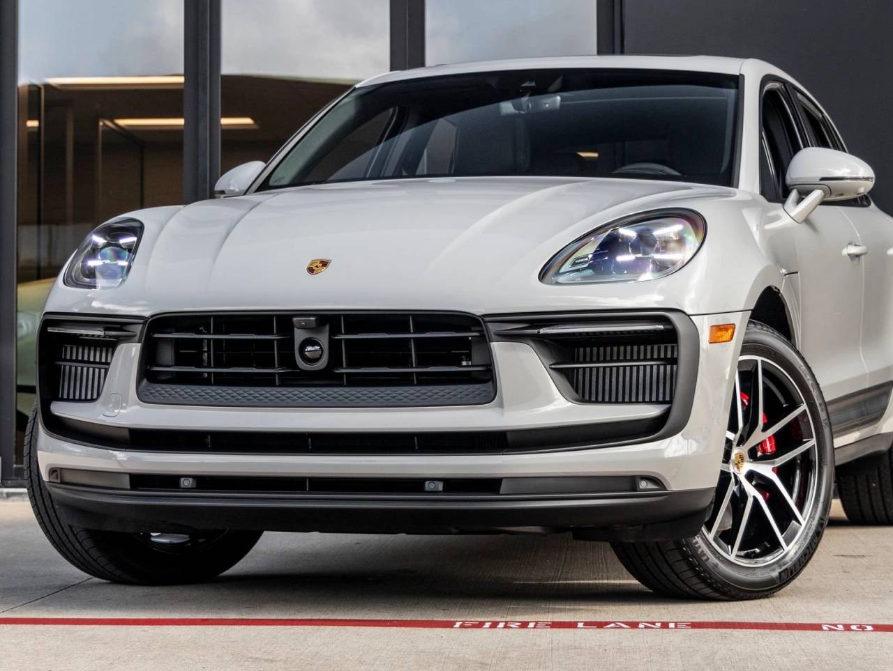 2026 Porsche Macan Macan S