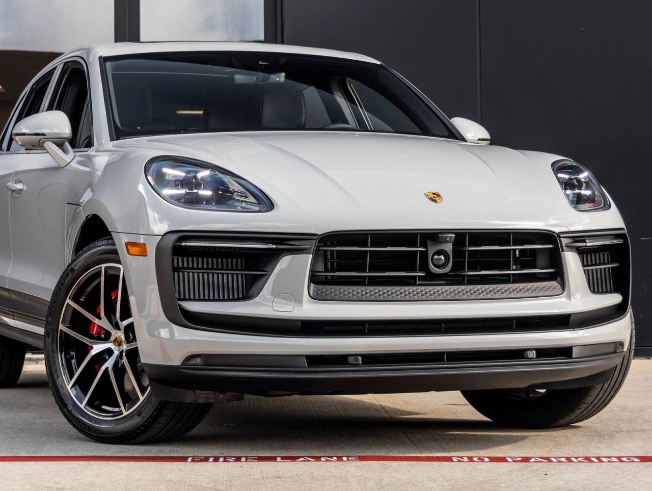 2026 Porsche Macan Macan S
