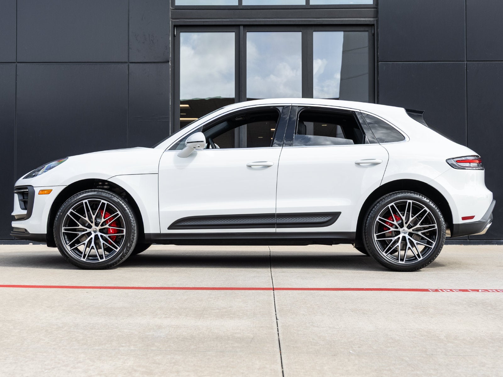 2026 Porsche Macan Macan S