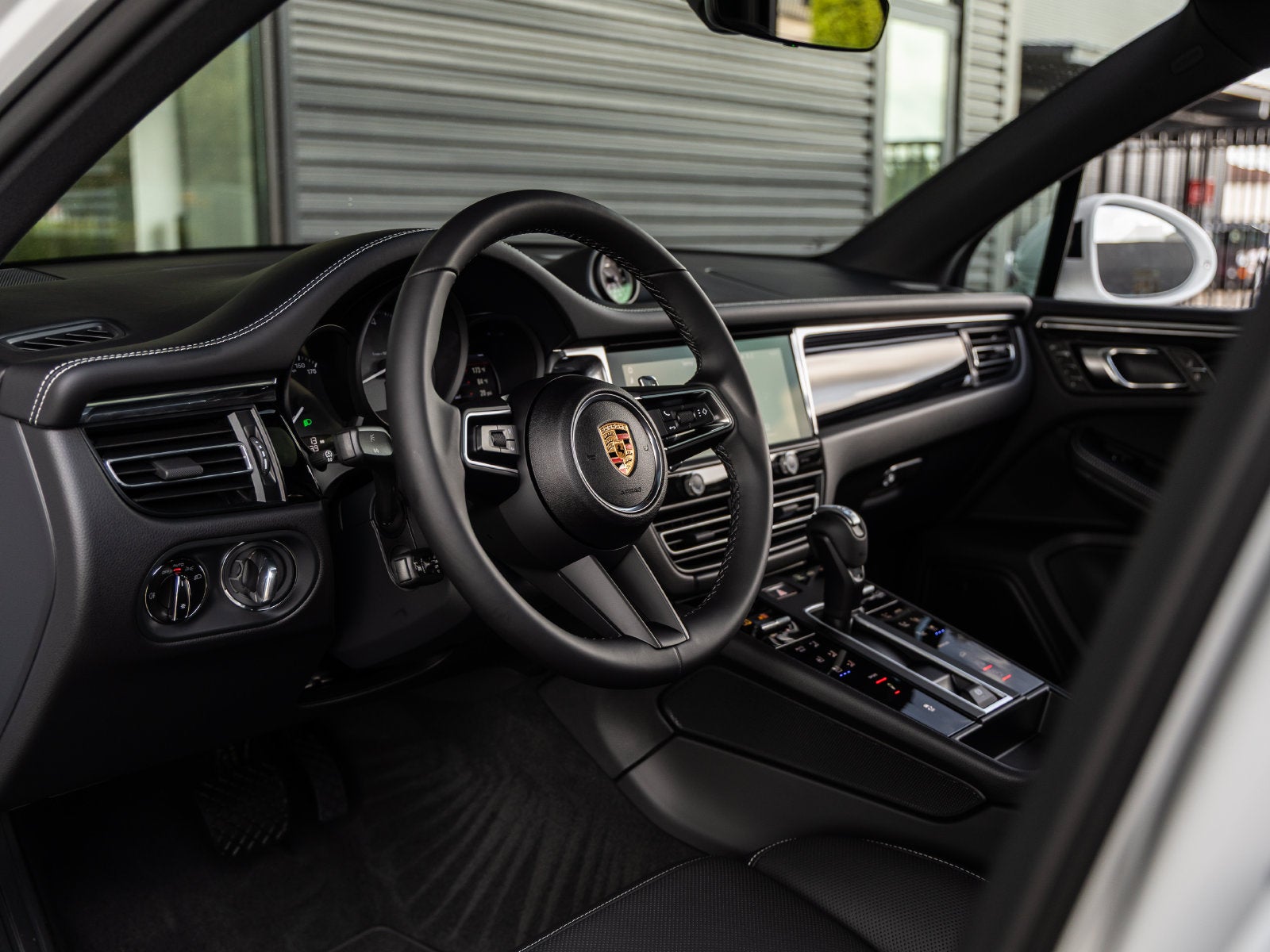 2026 Porsche Macan Macan S