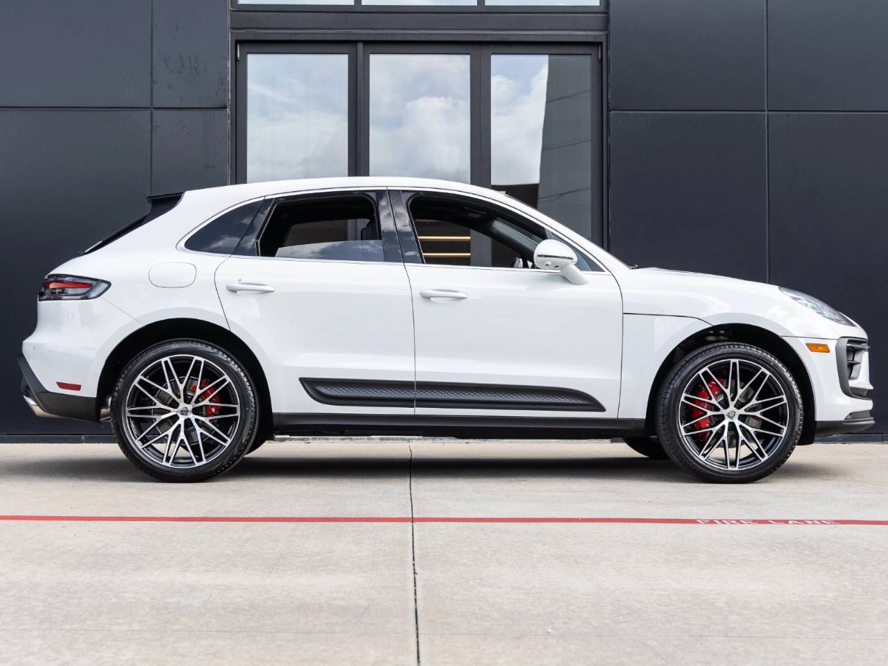 2026 Porsche Macan Macan S