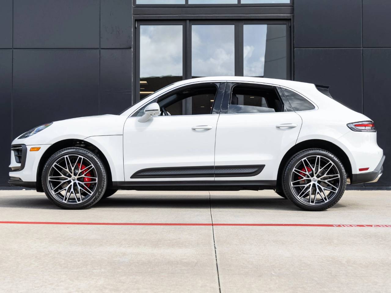 2026 Porsche Macan Macan S