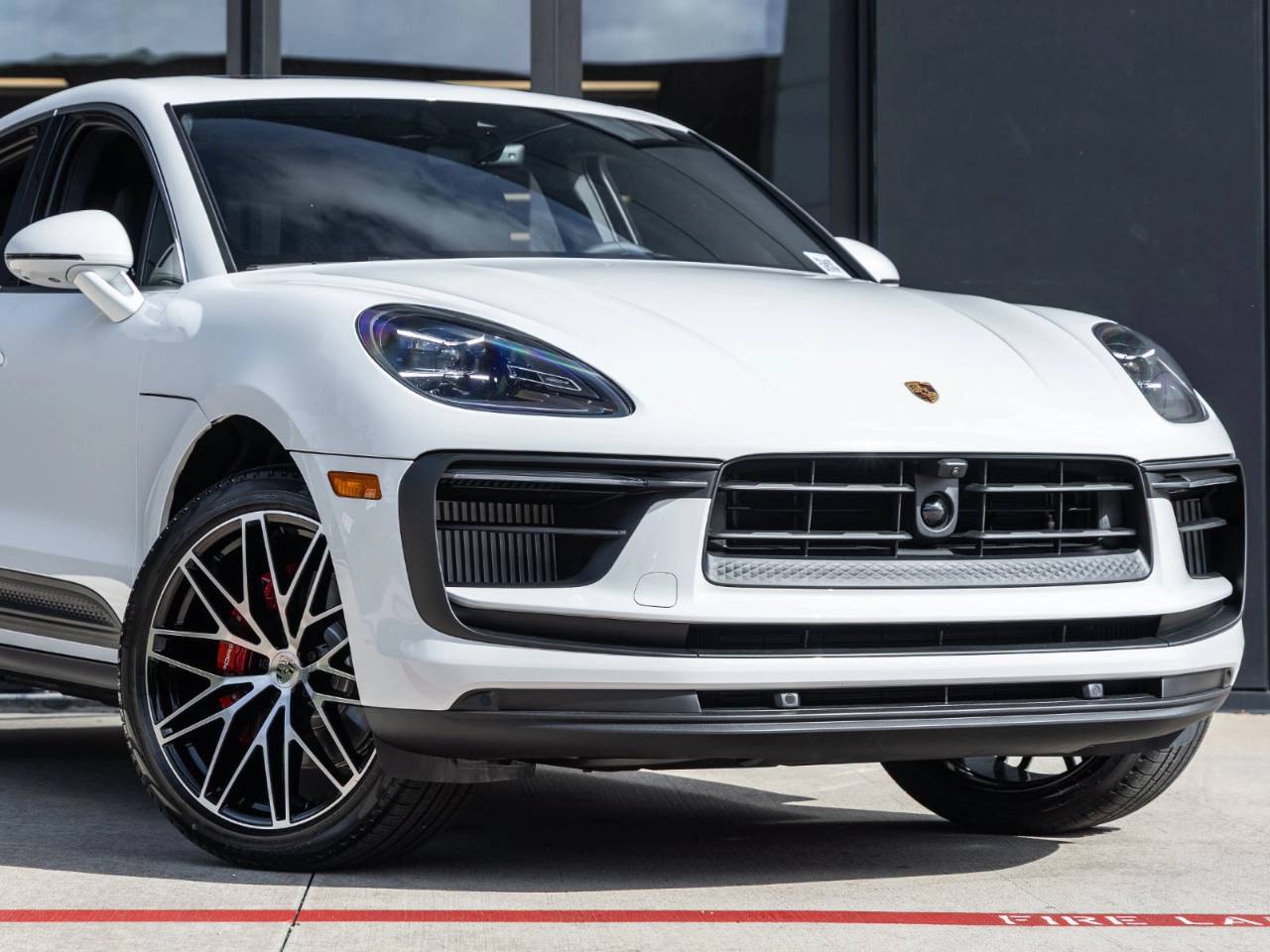 2026 Porsche Macan Macan S