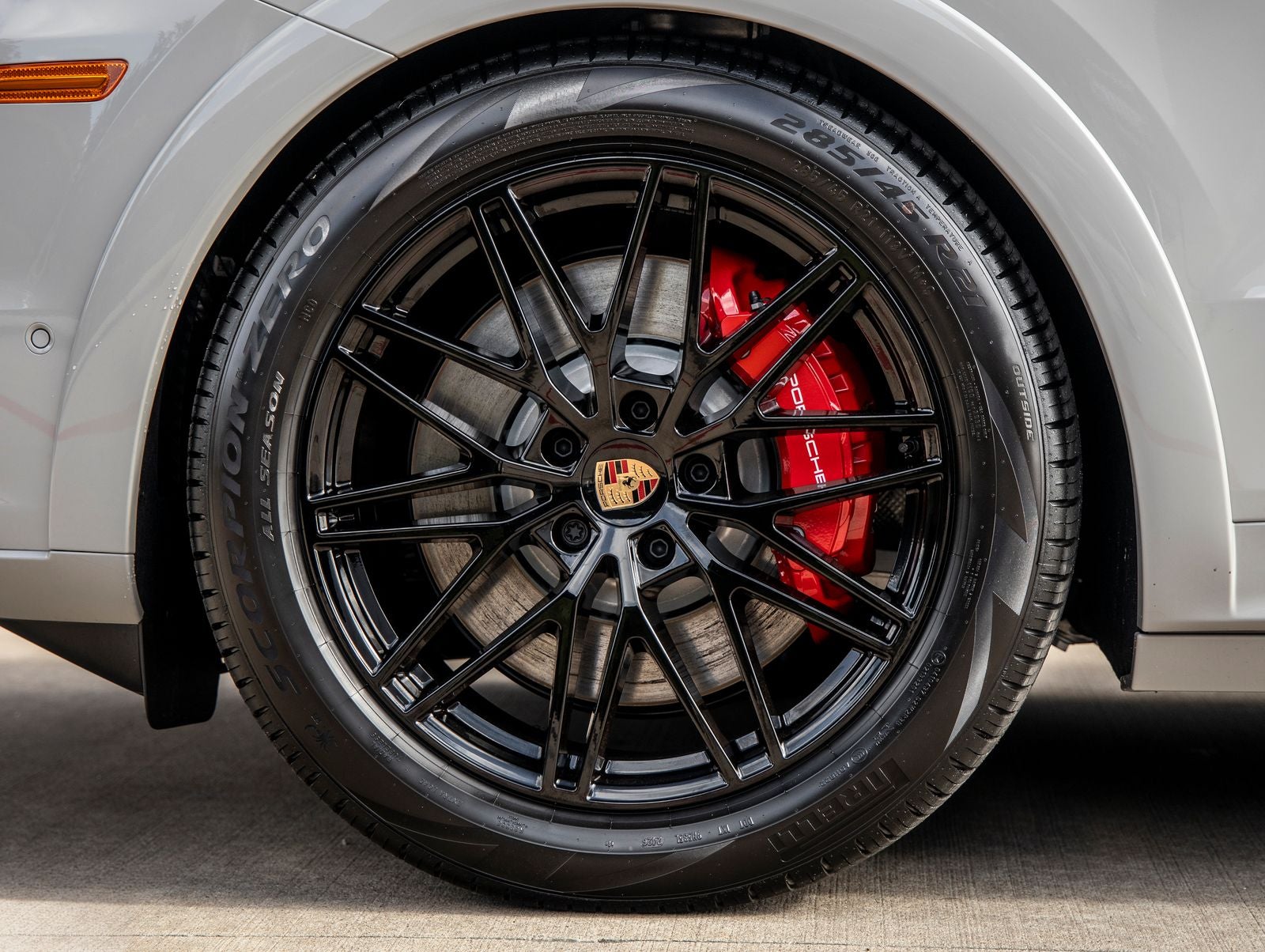 2026 Porsche Cayenne GTS
