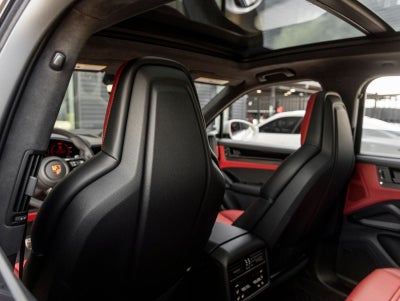 2026 Porsche Cayenne GTS