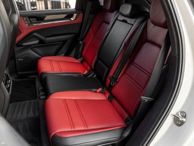 2026 Porsche Cayenne GTS