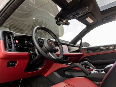 2026 Porsche Cayenne GTS