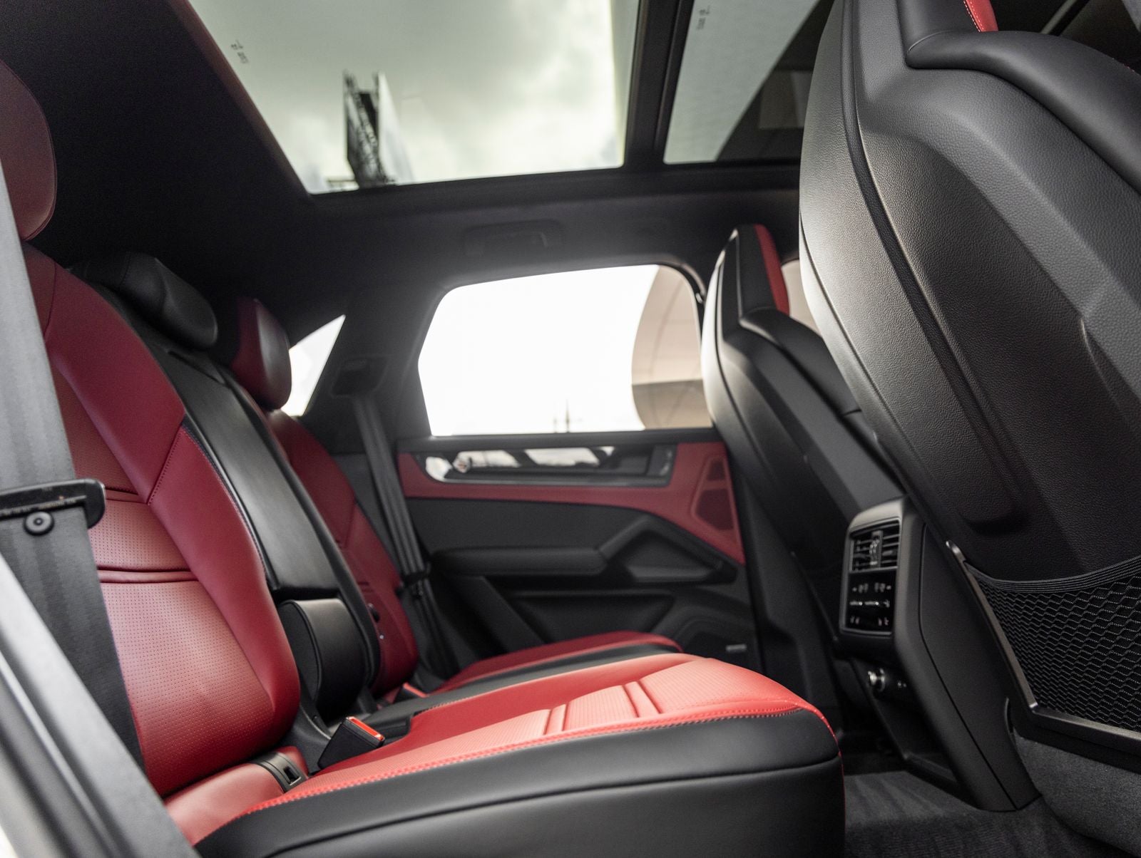2026 Porsche Cayenne GTS