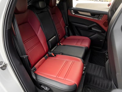 2026 Porsche Cayenne GTS