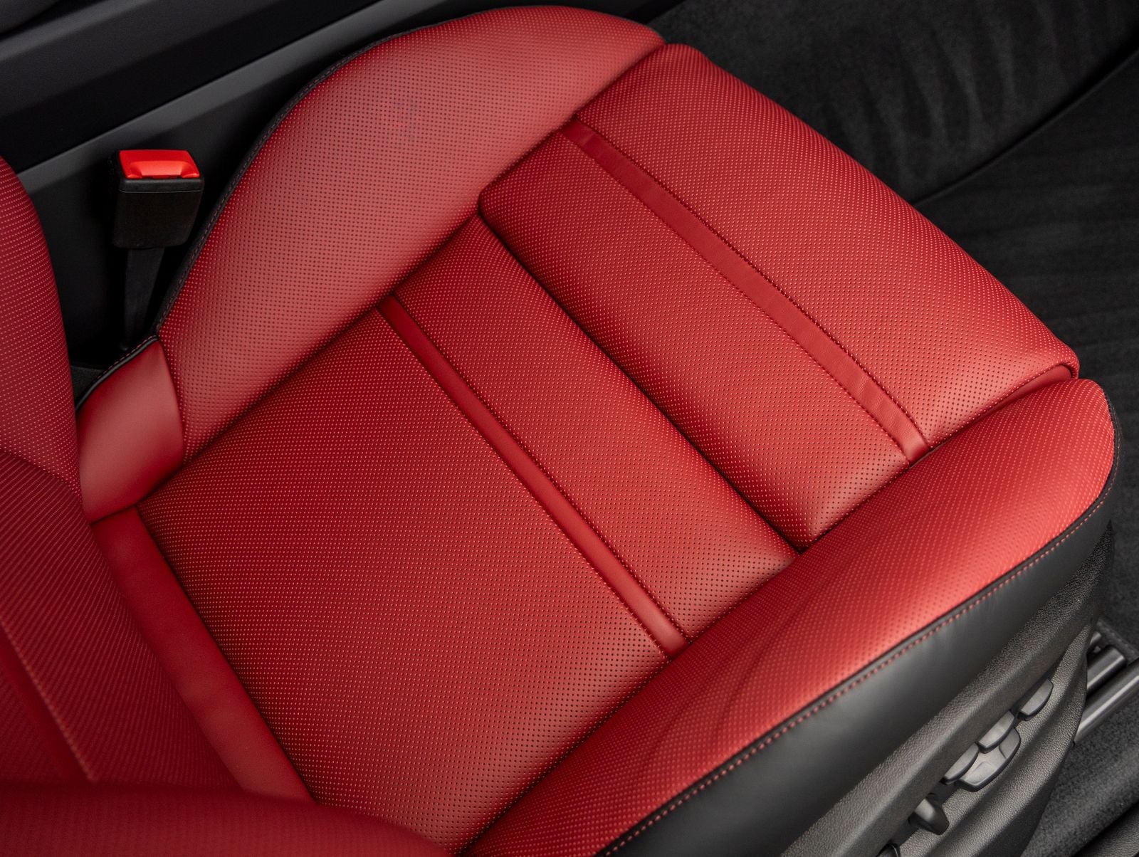 2026 Porsche Cayenne GTS