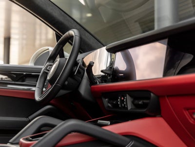 2026 Porsche Cayenne GTS