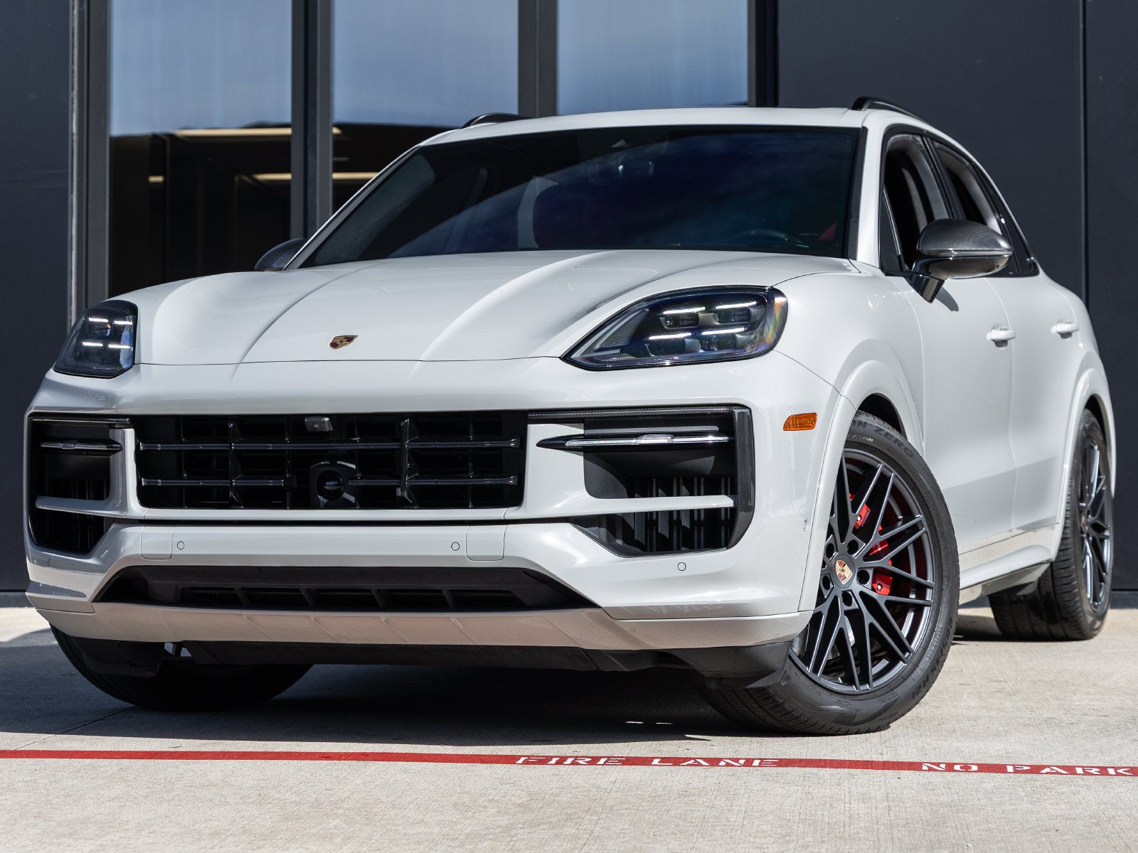 2025 Porsche Cayenne GTS