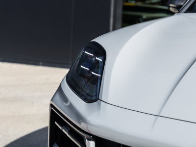 2025 Porsche Cayenne GTS