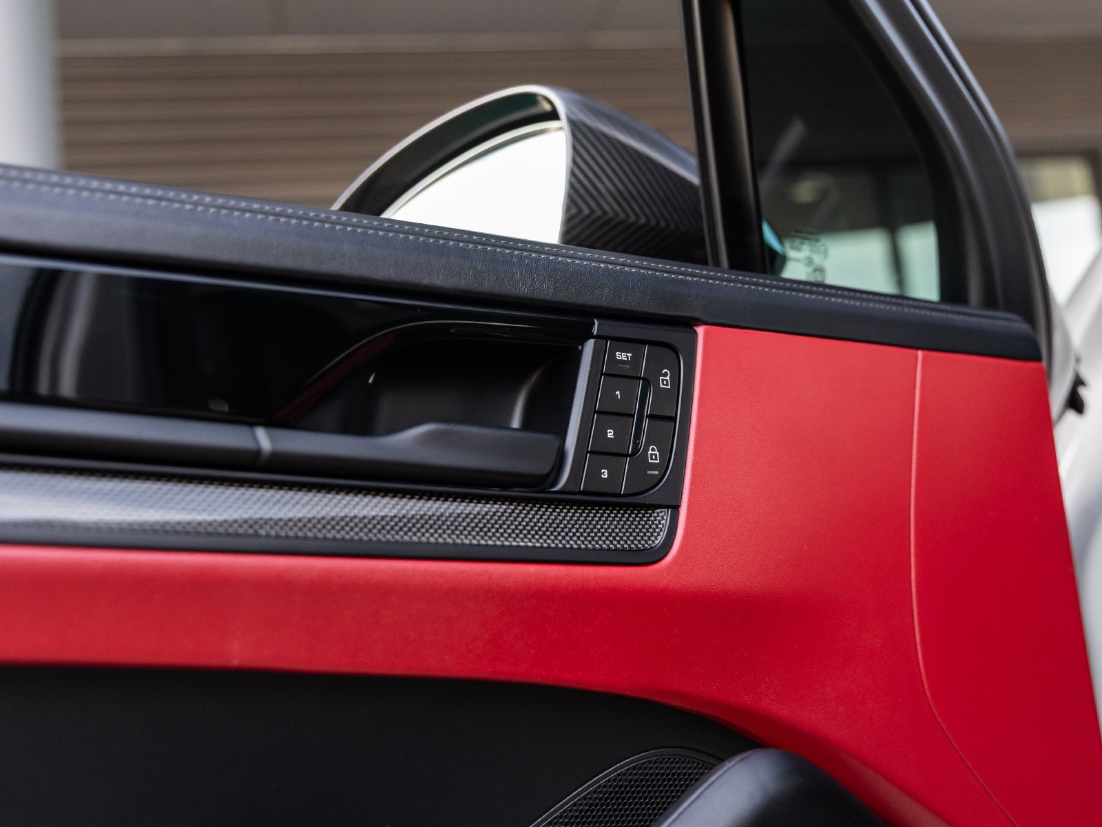 2025 Porsche Cayenne GTS