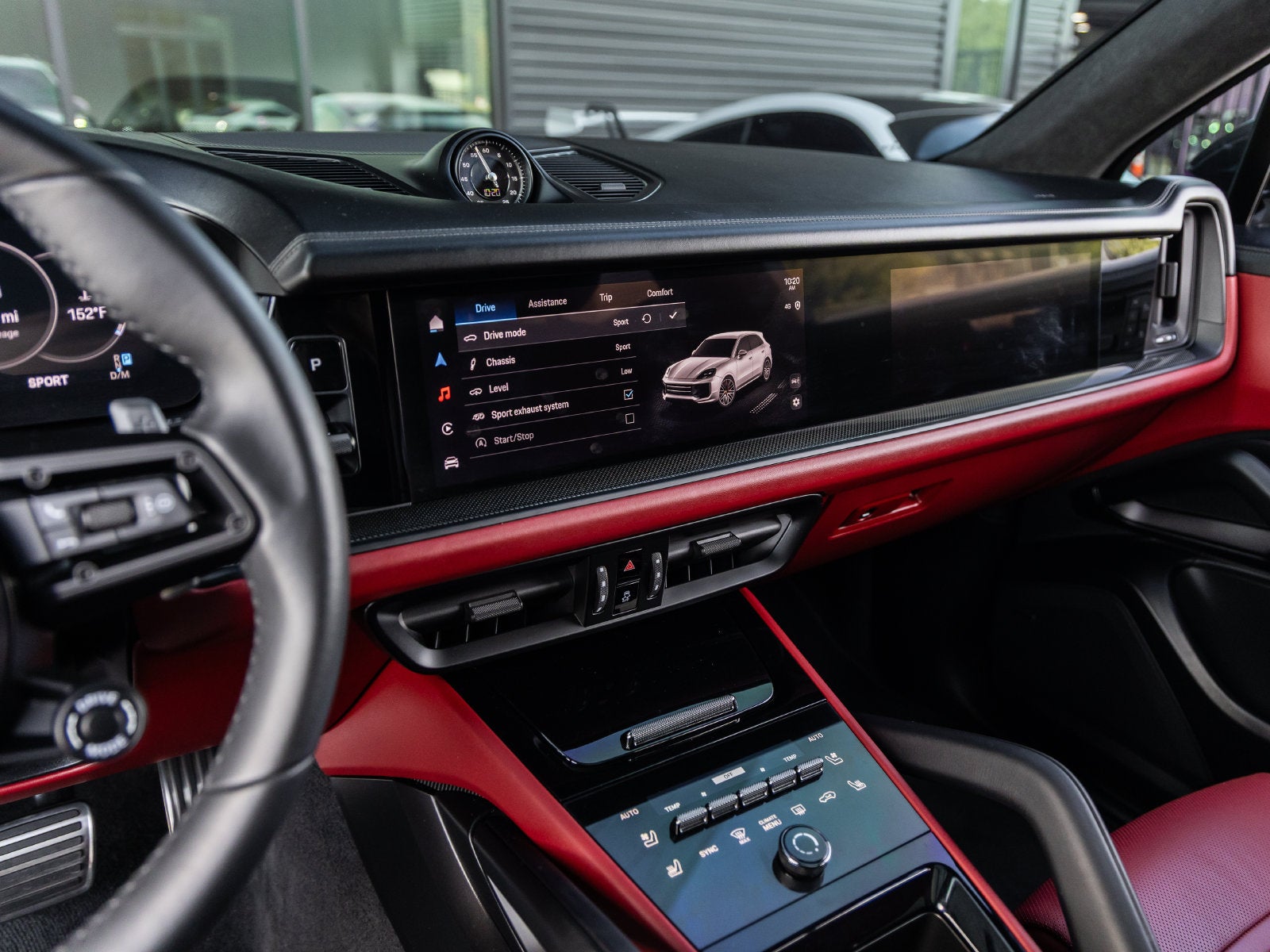 2025 Porsche Cayenne GTS
