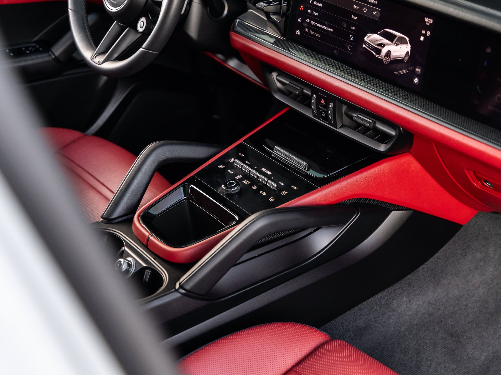 2025 Porsche Cayenne GTS