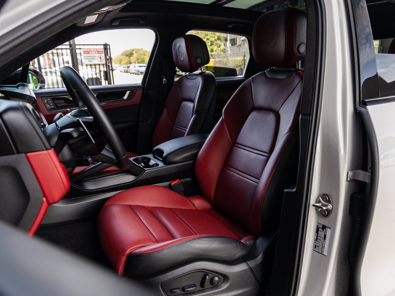 2025 Porsche Cayenne GTS