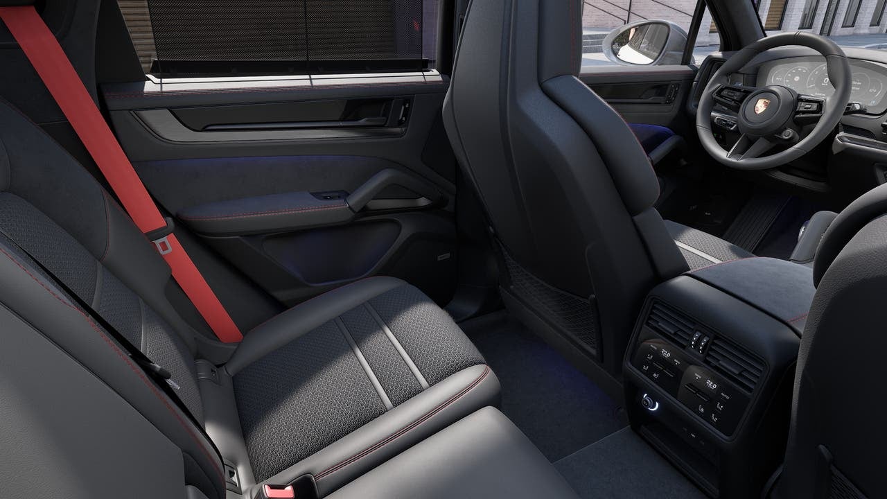 2025 Porsche Cayenne Cayenne GTS