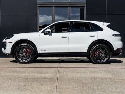 2026 Porsche Cayenne GTS