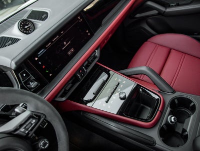 2026 Porsche Cayenne GTS