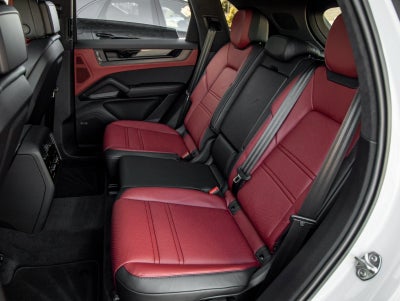 2026 Porsche Cayenne GTS